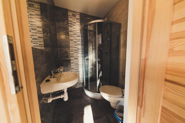 Bathroom 3, Pokoje i Apartamenty Nad Potokiem, Tatra