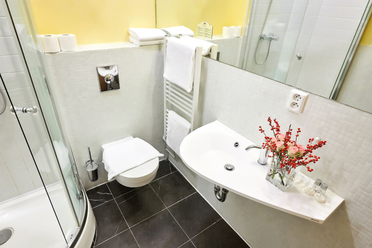 Bathroom 4, La Boutique Hotel, Praha 5