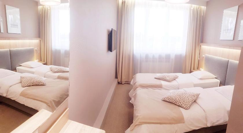 Bedroom 4, Restauracja Venus, Ostrowiec