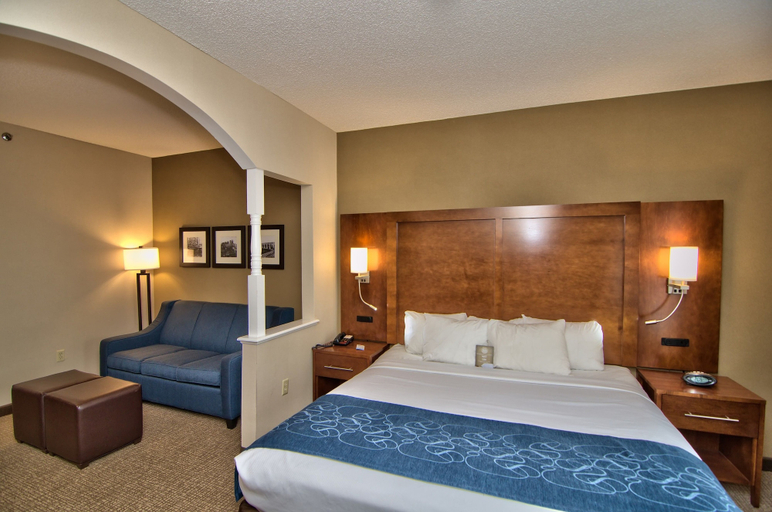 Bedroom 3, Comfort Suites Scranton near Montage Mountain, Lackawanna