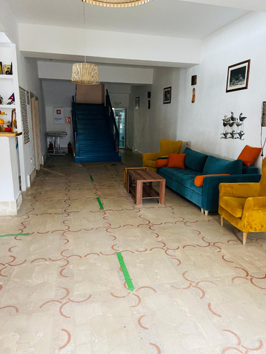 Others 5, Paradise Delta House, Pardina