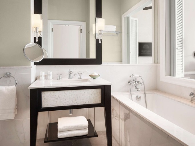 Bathroom 7