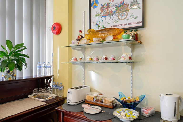 Food & Drinks 5, Oakleigh House, Burnie - Pt A
