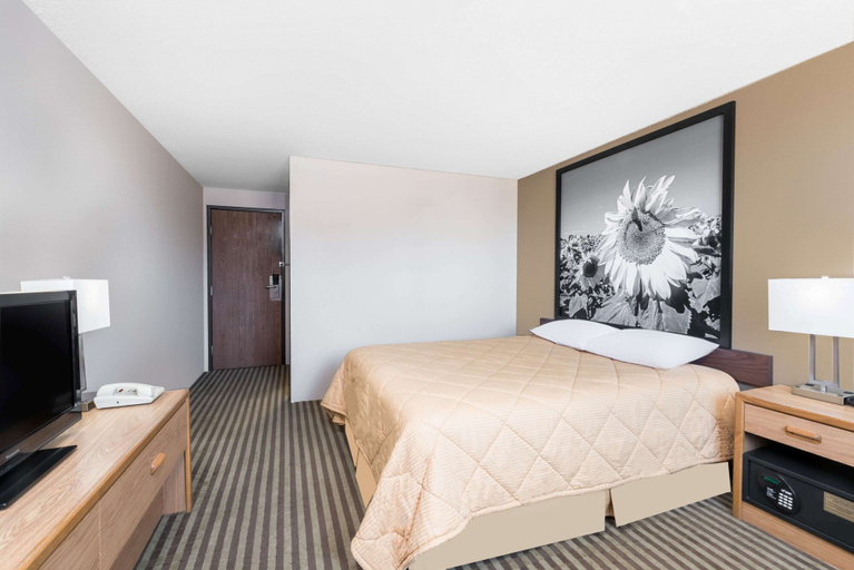 Bedroom 2, Super 8 by Wyndham Bowman, Bowman