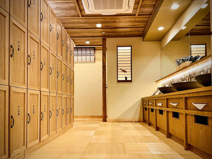 Others 5, SPABLIC INN, Minato