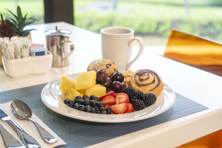 Food & Drinks 5, DoubleTree by Hilton Hotel Alana - Waikiki Beach, Honolulu