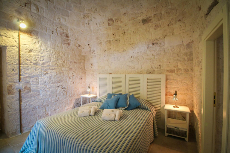 Bedroom 5, TD Trulli di Bouganville w Large Amazing Pool, Bari