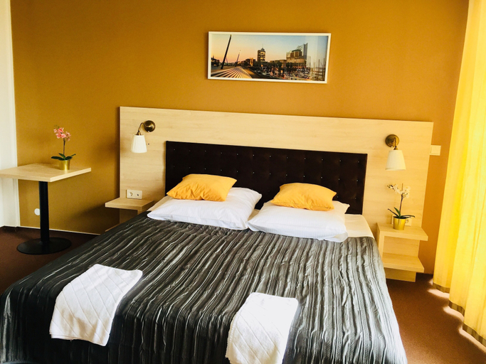 Bedroom 3, Hotel Denbu, Hamburg