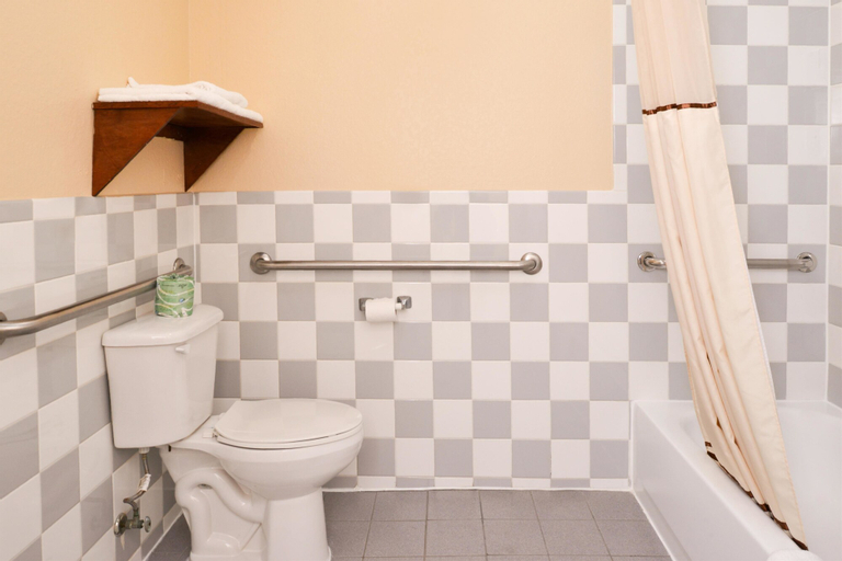 Bathroom 7