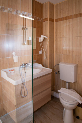 Bathroom, Paradise Delta House, Pardina