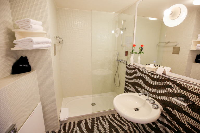 Bathroom 4, LH Vintage Design Hotel Sax, Praha 6
