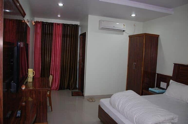 Bedroom 2, Hotel Surya, Anuppur