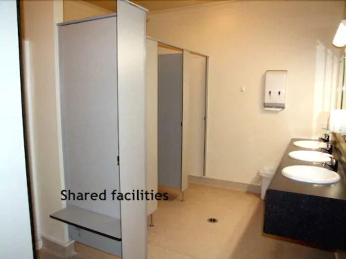 Bathroom 4, No1 Motels On Victoria, Waipa