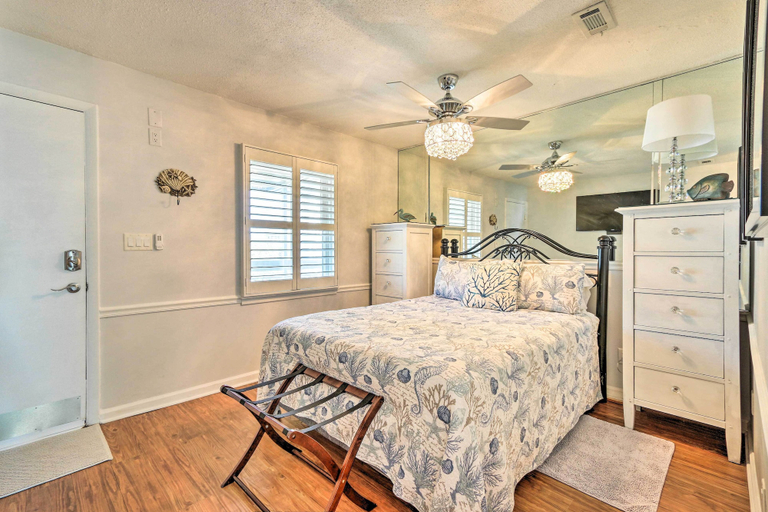 Bedroom 4, Beachfront Condo with Pool Access in Hilton Head!, Beaufort
