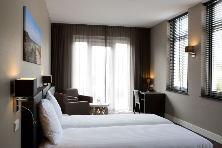 Bedroom 2, Fletcher Hotel - Restaurant Duinzicht, Goedereede