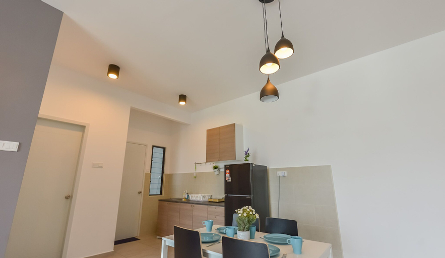 Dining Room 19
