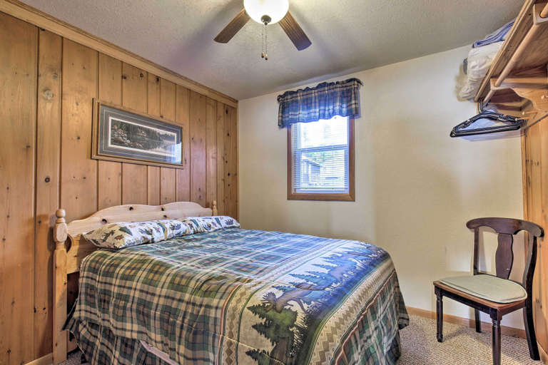 Bedroom 2, Lake Gogebic Retreat: Hike, Fish & Snowmobile!, Gogebic