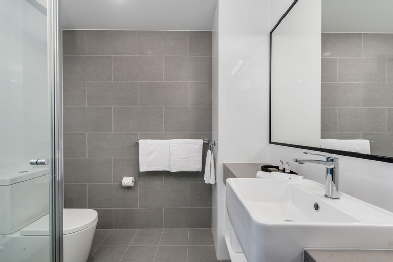 Bathroom 4