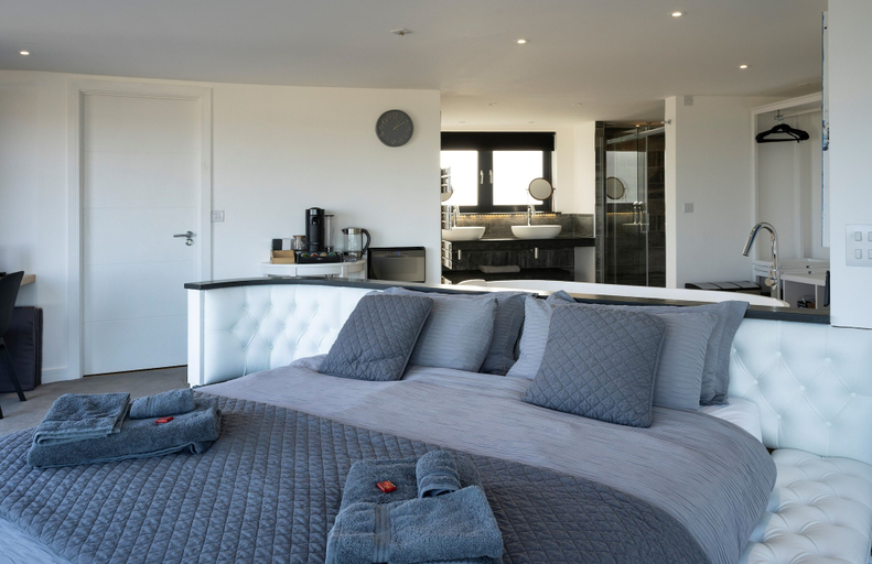 Bedroom 4, Uno - St Ives, Cornwall