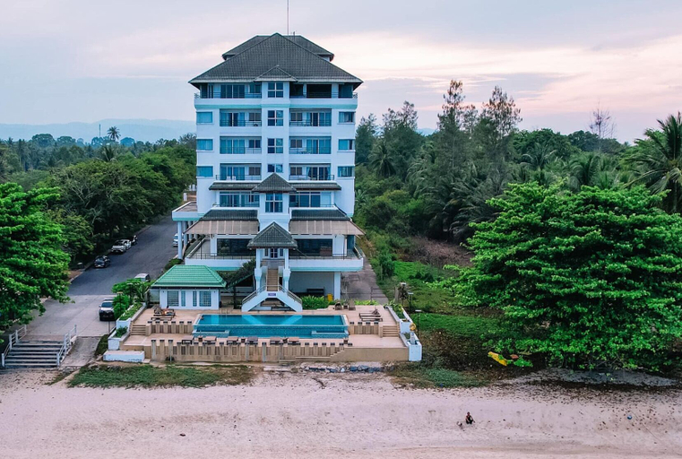 Exterior & Views 2, Khanom Golden Beach Hotel, Khanom