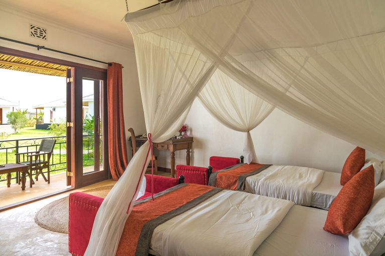Bedroom 3, Moyoni Airport Lodge, Meru