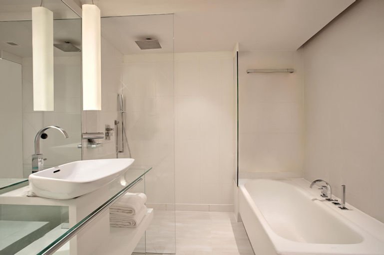 Bathroom 8