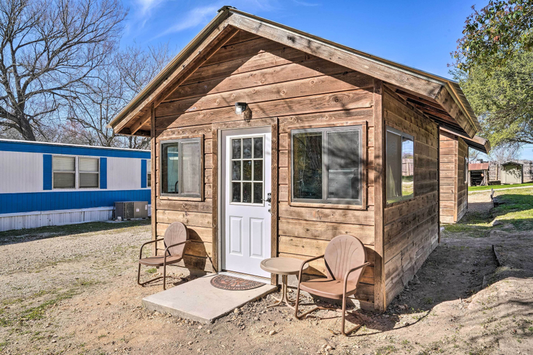 Exterior & Views 2, Waterfront Lake Dunlap Studio Cabin w/ Dock, Guadalupe