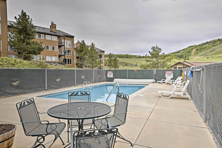 Sport & Beauty 5, Ski-in/ski-out Granby Ranch Escape With Balcony!, Grand