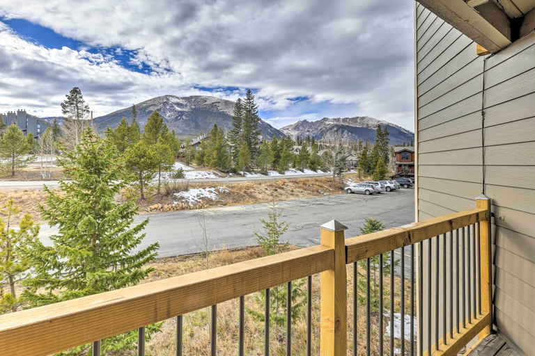 Others 1, Ski & Hike: Mtn-view Condo in Silverthorne!, Summit