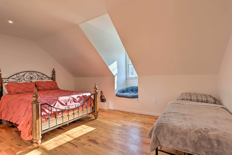 Bedroom 2, Carpathia West Estate, Passaic