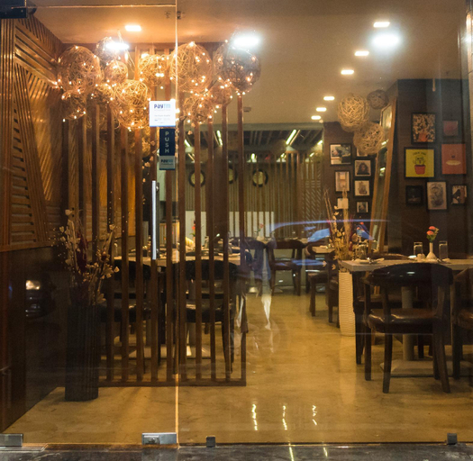 Food & Drinks 5, The Avenue Hotel @ Ballygunge, Kolkata