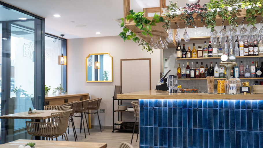 Food & Drinks 5, E1 Suites & Spa, Gibraltar