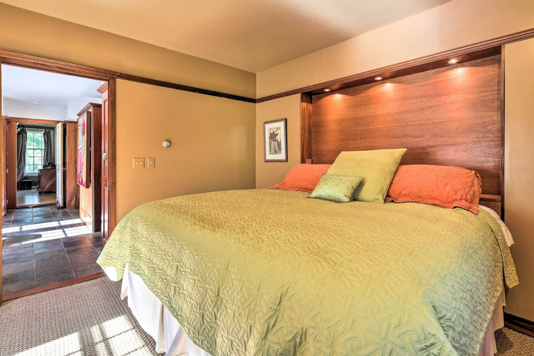Bedroom 3, Lovely Brookfield Home with Private Deck and Views, Orange