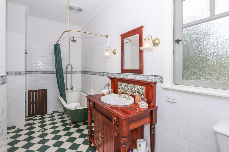 Bathroom 3