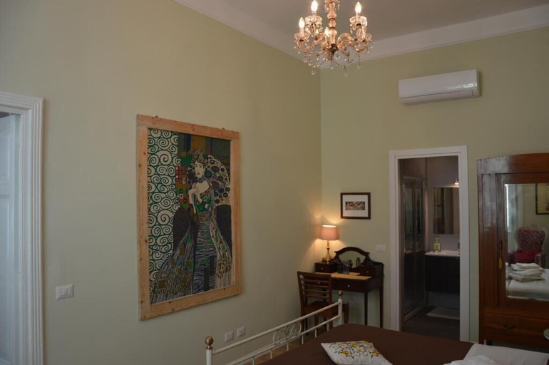 Interior 2, Luxury Three Bedroom Flat in Rome Center, Roma