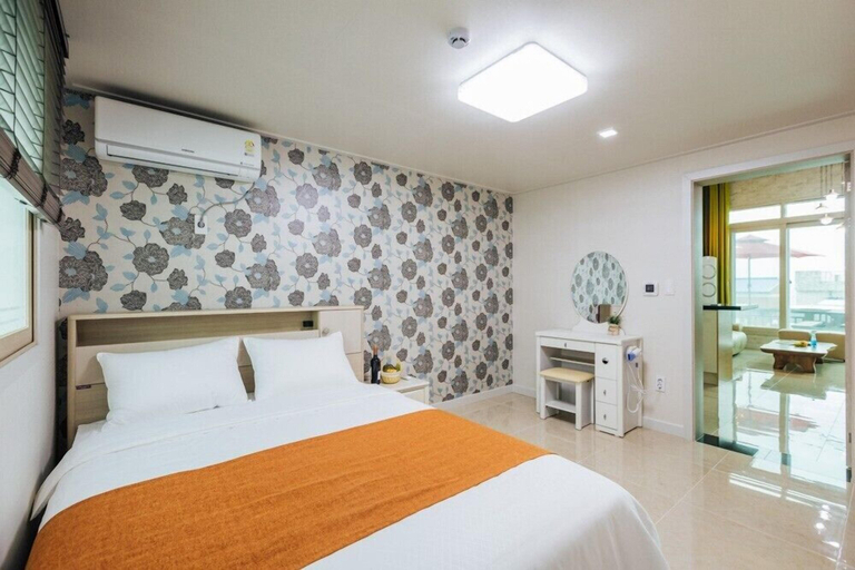 Bedroom 3, Vernazza Pension, Pohang