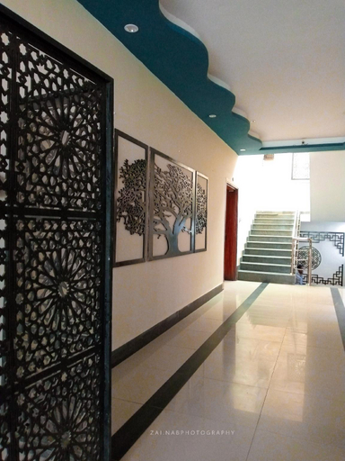 Lobby 2, Republika Urban, Hazara