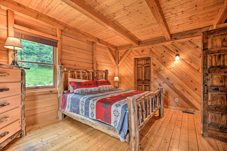 Bedroom 3, Athol Cabin w/ Deck & Fire Pit, 10 Mi to Lake, Warren
