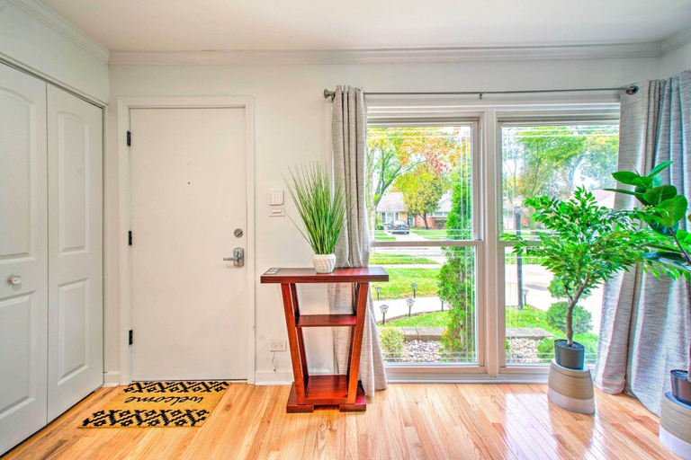 Others 5, Bright Westchester Escape ~ 13 Mi to Downtown, Cook