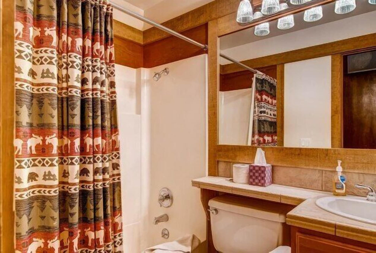 Bathroom 4, Inviting Ski Getaway < 1 Mile to Northstar Resort!, Placer