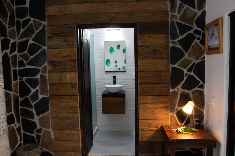 Bathroom 4, Cerveceria James Hotel y Spa, Xilitla
