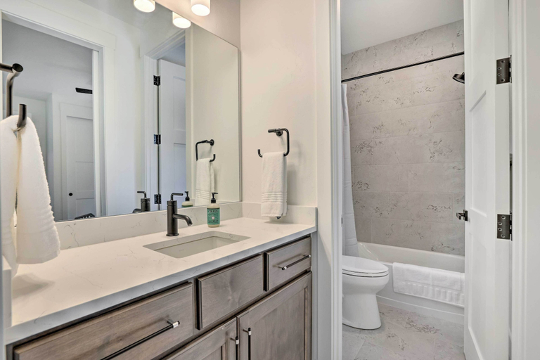 Bathroom 4, Luxury Winter Park Getaway w/ Rooftop Deck!, Grand