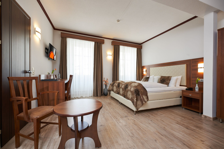 Bedroom 9