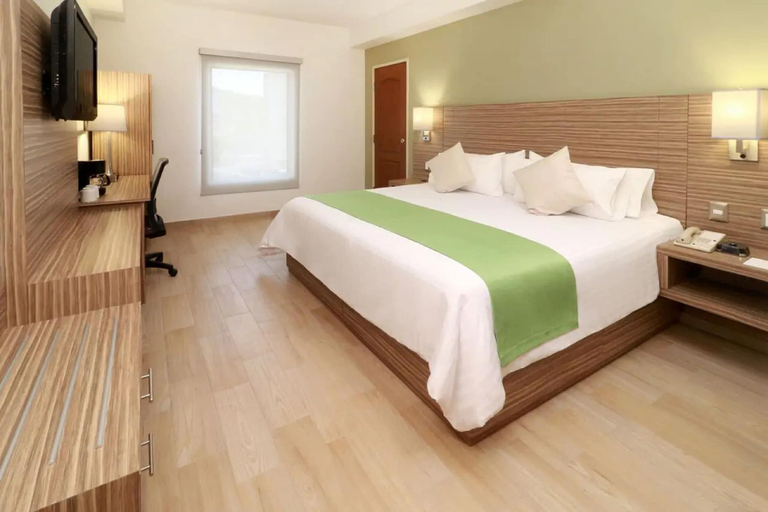 Bedroom 2, Wyndham Garden Monterrey Valle real, Monterrey