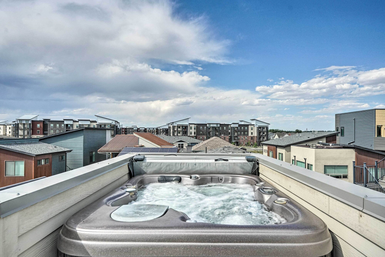 Sport & Beauty, Spacious Old Town North Home w/ Rooftop Deck!, Larimer