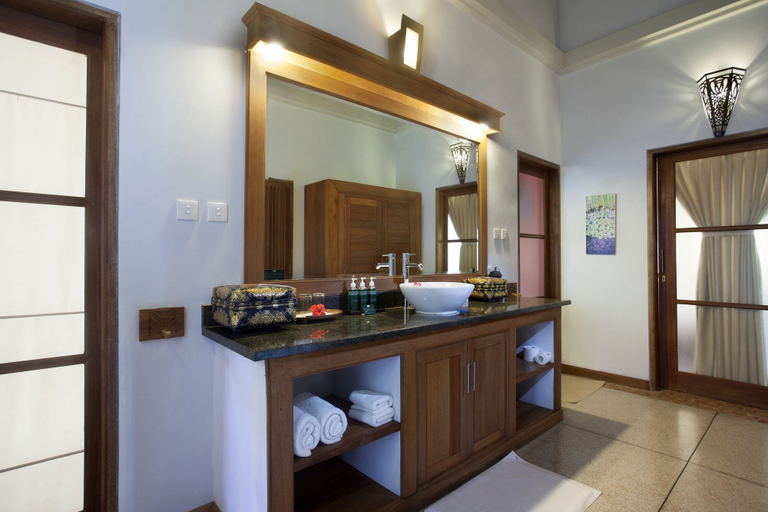 Bathroom 4, Taman Sari Bali Resort, Buleleng