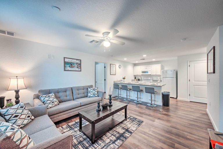 Others 4, Labelle Apartment, Close to Parks!, Hendry