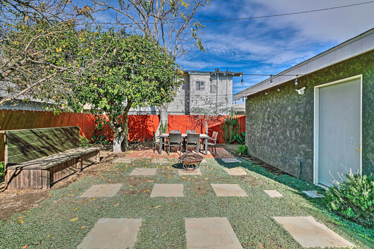 Exterior & Views 2, Long Beach Apt w/ Patio ~ 3 Mi to Beaches!, Los Angeles