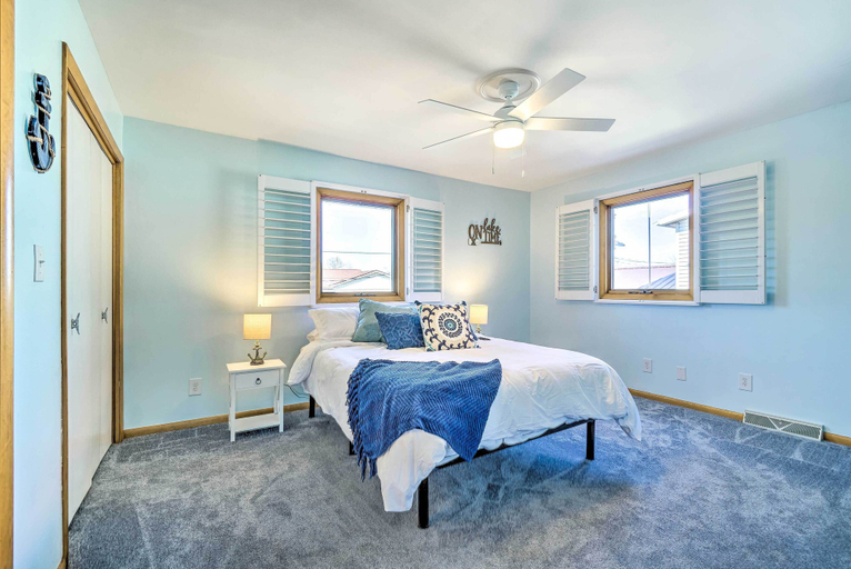 Bedroom 3, Lakefront Home w/ Rooftop Deck, Grill, Games!, Licking