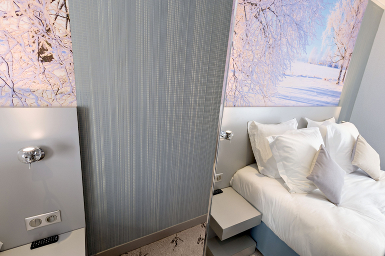 Bedroom 3, Hotel Les Jardins de Montmartre, Paris